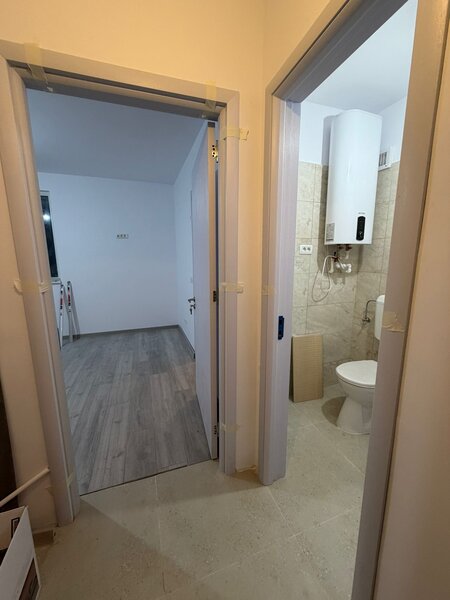 Dristor- 5 minute metrou, langa mall Park Lake